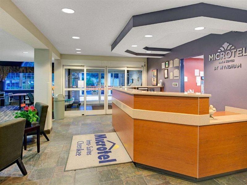 Microtel Inn & Suites By Wyndham Cherokee Exterior photo