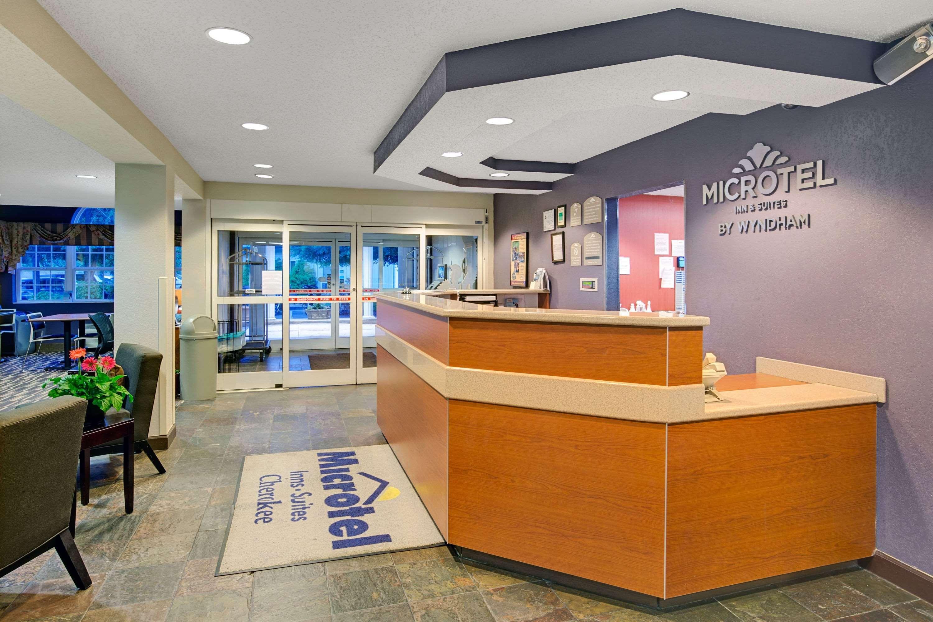 Microtel Inn & Suites By Wyndham Cherokee Exterior photo