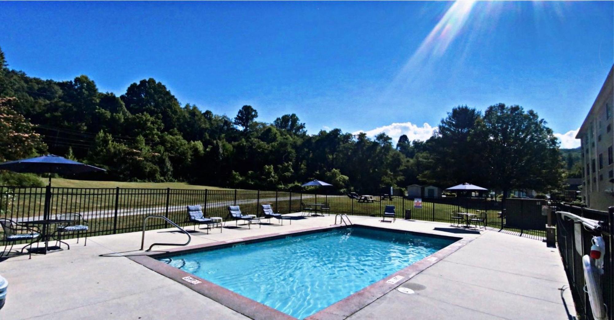 Microtel Inn & Suites By Wyndham Cherokee Exterior photo